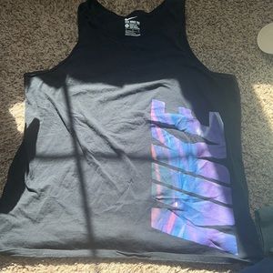 Men’s large Nike muscle workout tank